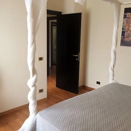 Affaccio Sul Verde Apartamento *